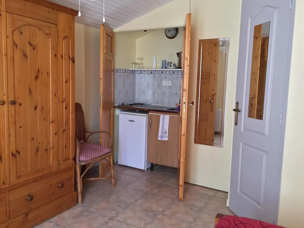 **  Le Mas Du Rouquan Bed & Breakfast Vidauban France